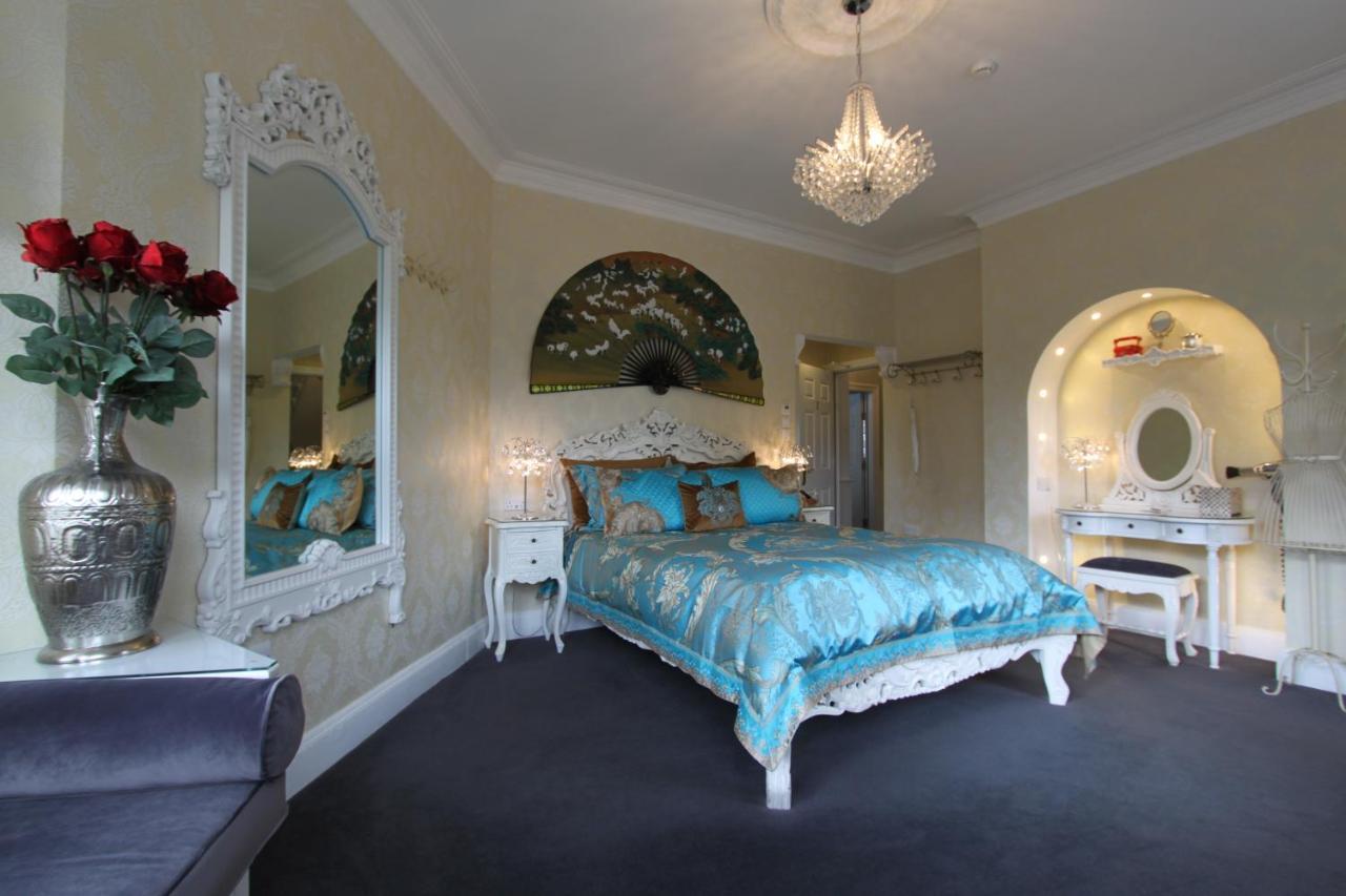 Tower Guest House York Bagian luar foto
