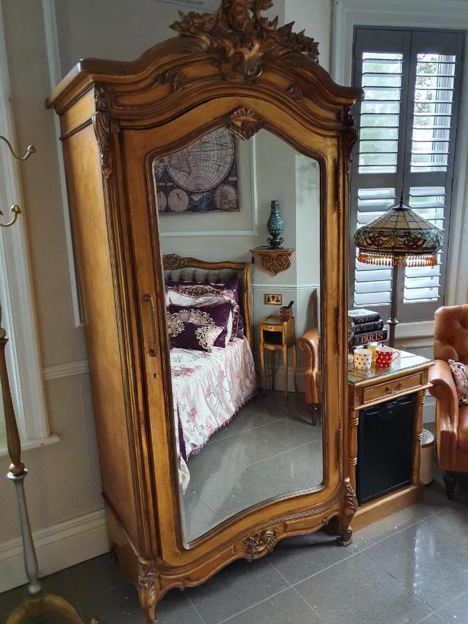 Tower Guest House York Bagian luar foto