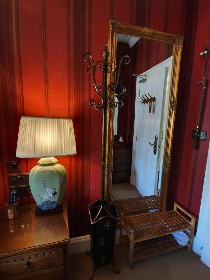 Tower Guest House York Bagian luar foto