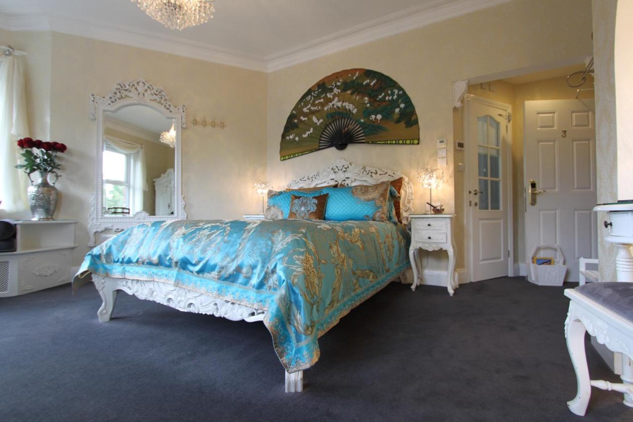 Tower Guest House York Bagian luar foto