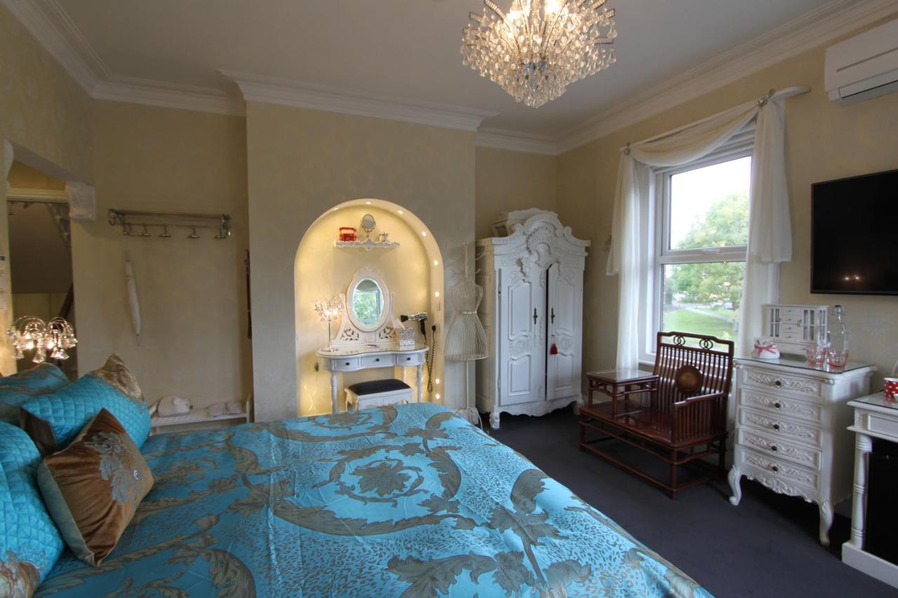 Tower Guest House York Bagian luar foto